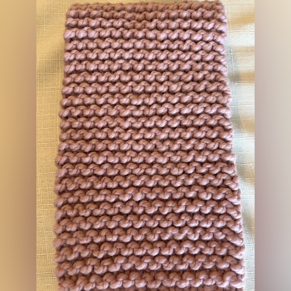 Handmade Scarf 🧣 - Picture 2 of 6
